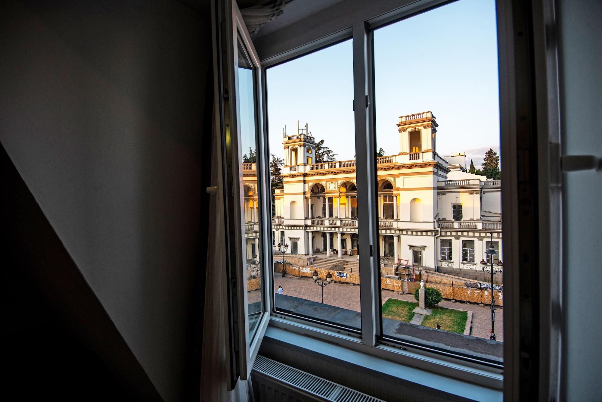 Margi Boutique Hotel By Dnt Group Tbilisi Bagian luar foto